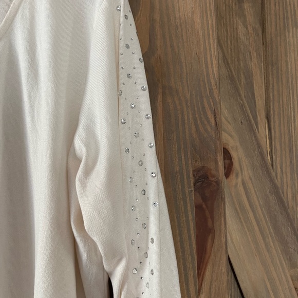 Cream sweater with crystal detail on sleeves and shoulders - Picture 2 of 2